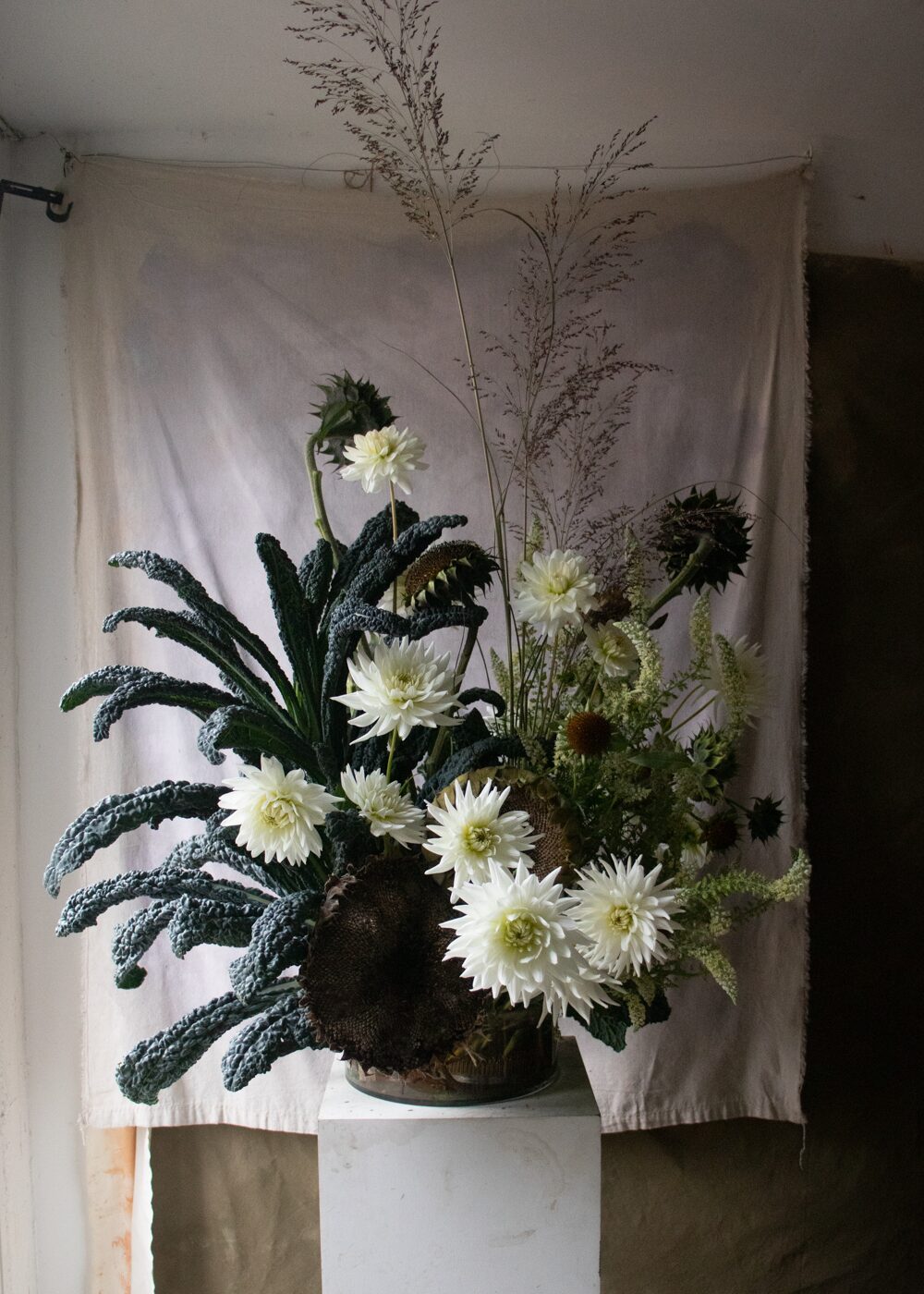 251005_MoraFloralStudio_B&WHarvest_44