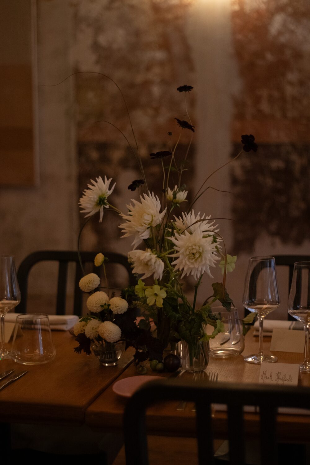 251005_MoraFloralStudio_B&WHarvest_Apricity_1