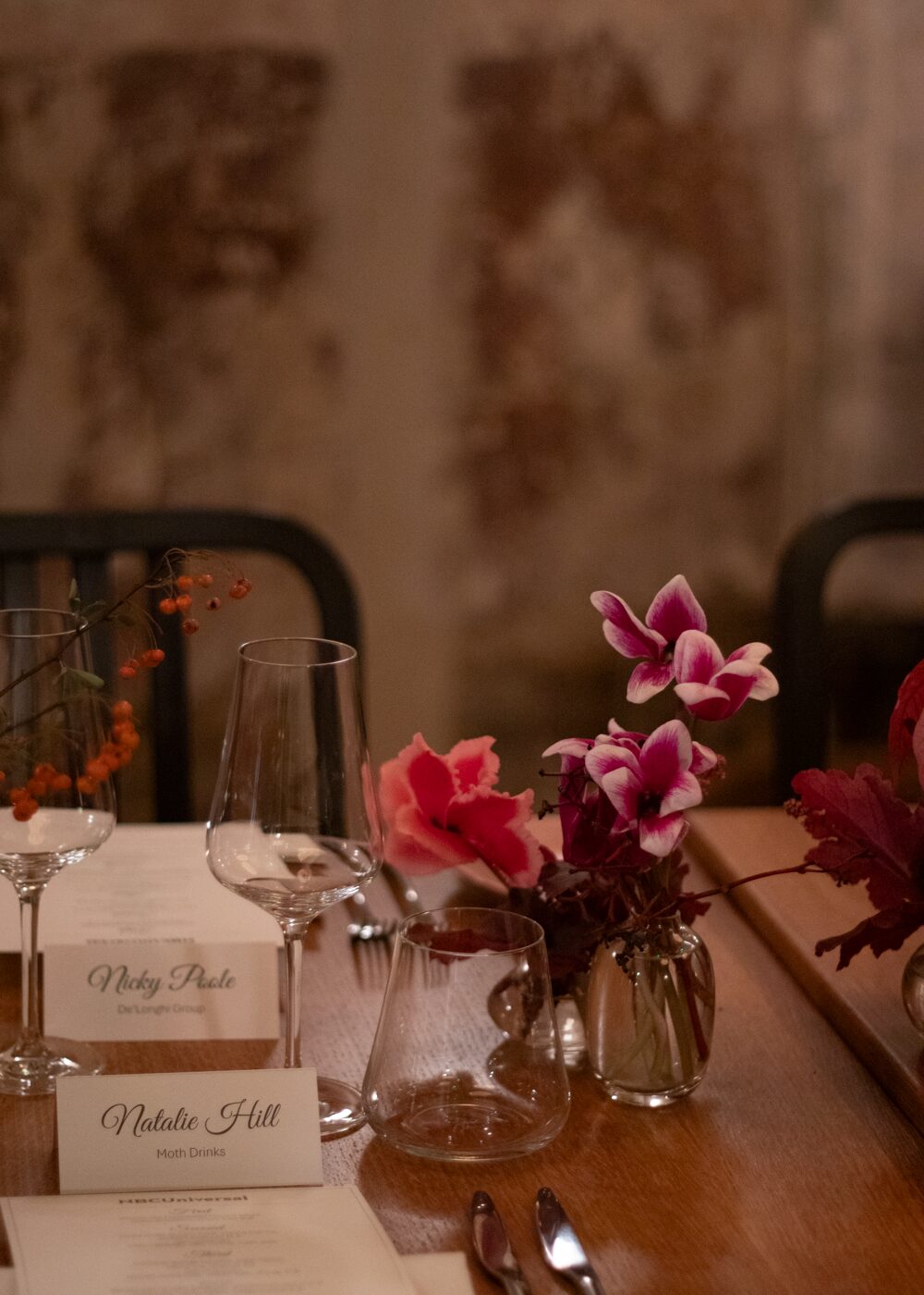 251209_MoraFloralStudio_Apricity_NBCUniversal_11