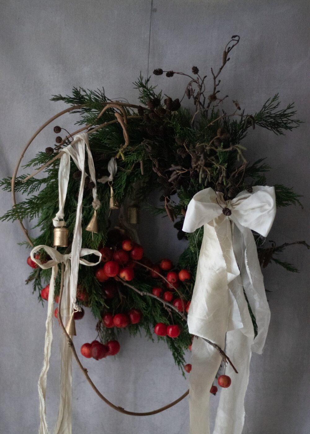 251217_MoraFloralStudio_CrabApple_Wreath_12