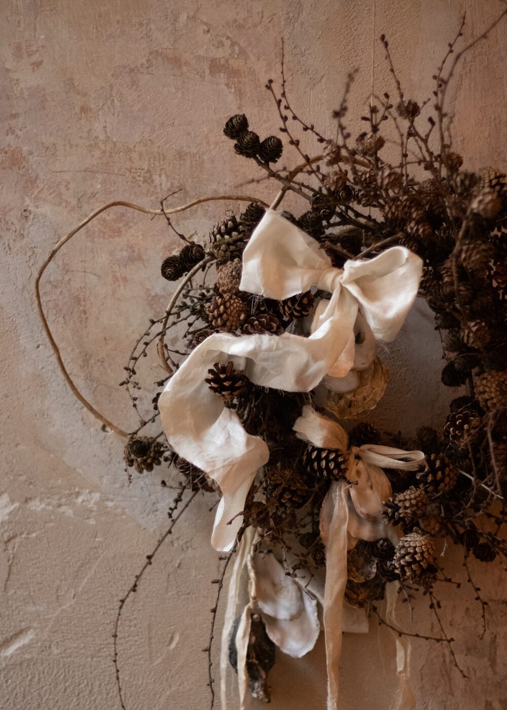 251218_MoraFloralStudio_Apricity_Wreath_10