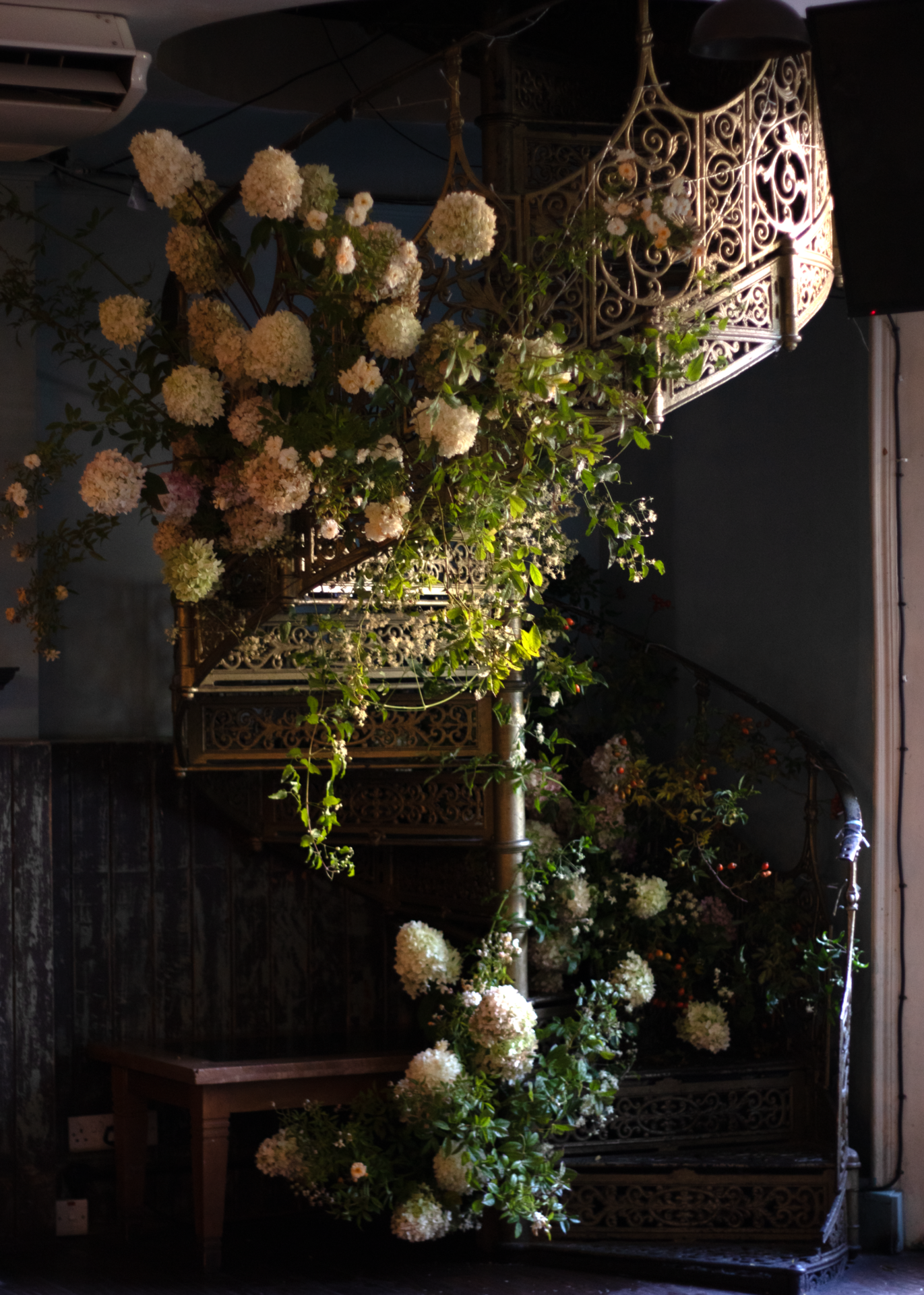 260815_MoraFloralStudio_Pub_Wedding_14