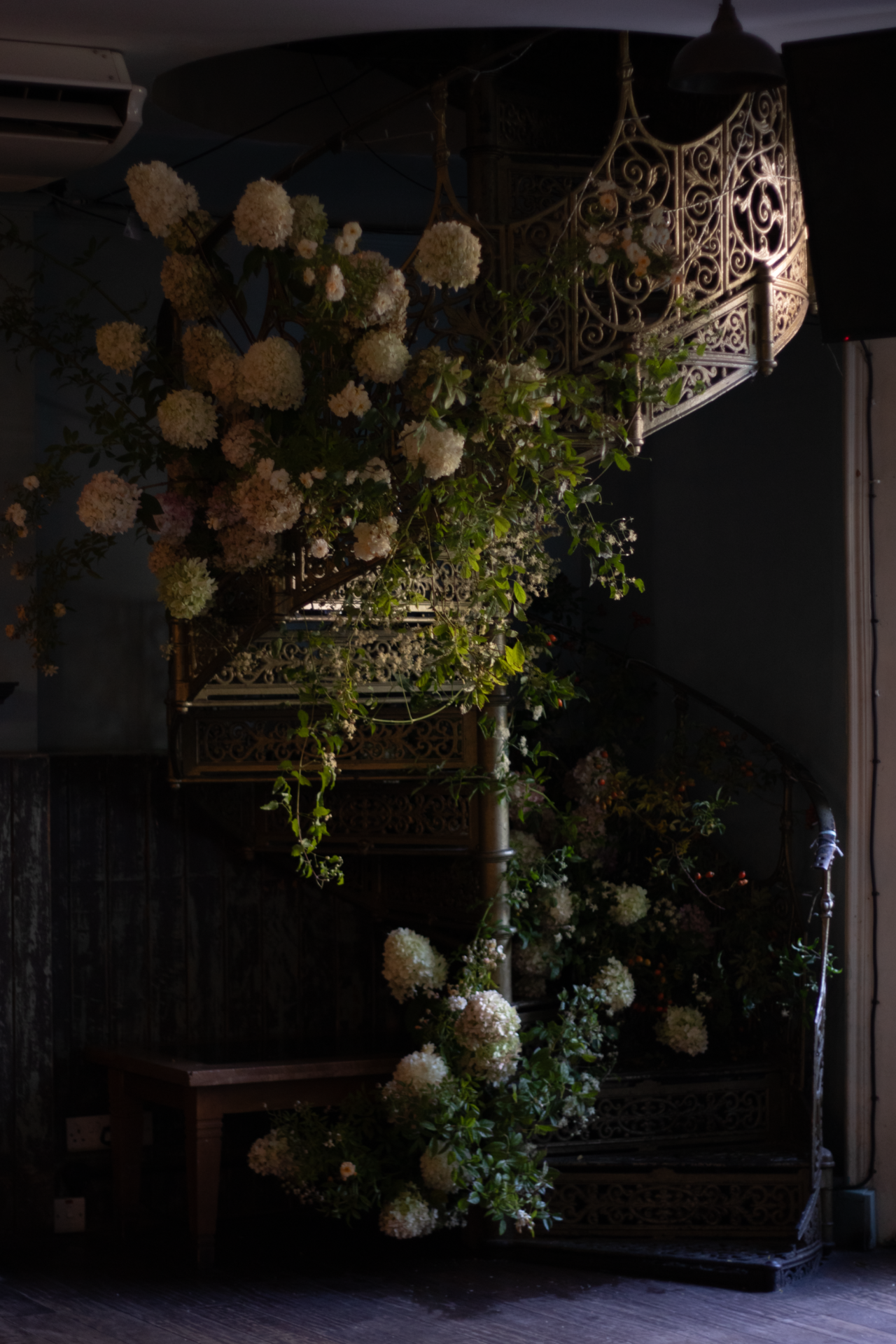 260815_MoraFloralStudio_Pub_Wedding_14